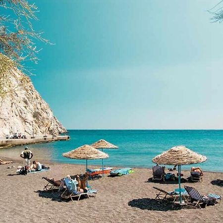 Santorini Seaside Retreat - Flora'S Summer Escape Perissa  Dış mekan fotoğraf