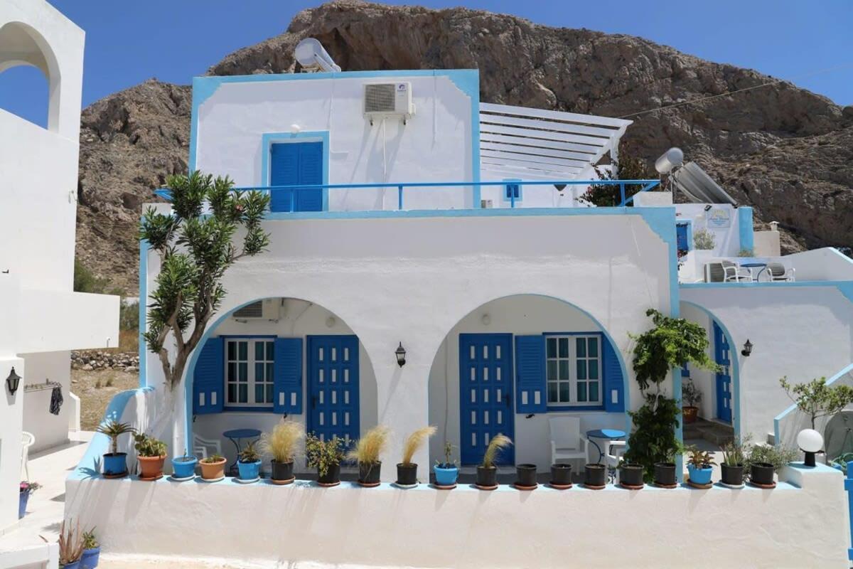 Santorini Seaside Retreat - Flora'S Summer Escape Perissa  Dış mekan fotoğraf