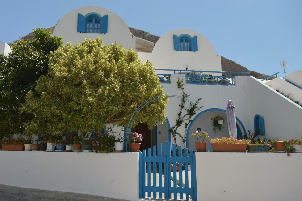 Santorini Seaside Retreat - Flora'S Summer Escape Perissa  Dış mekan fotoğraf